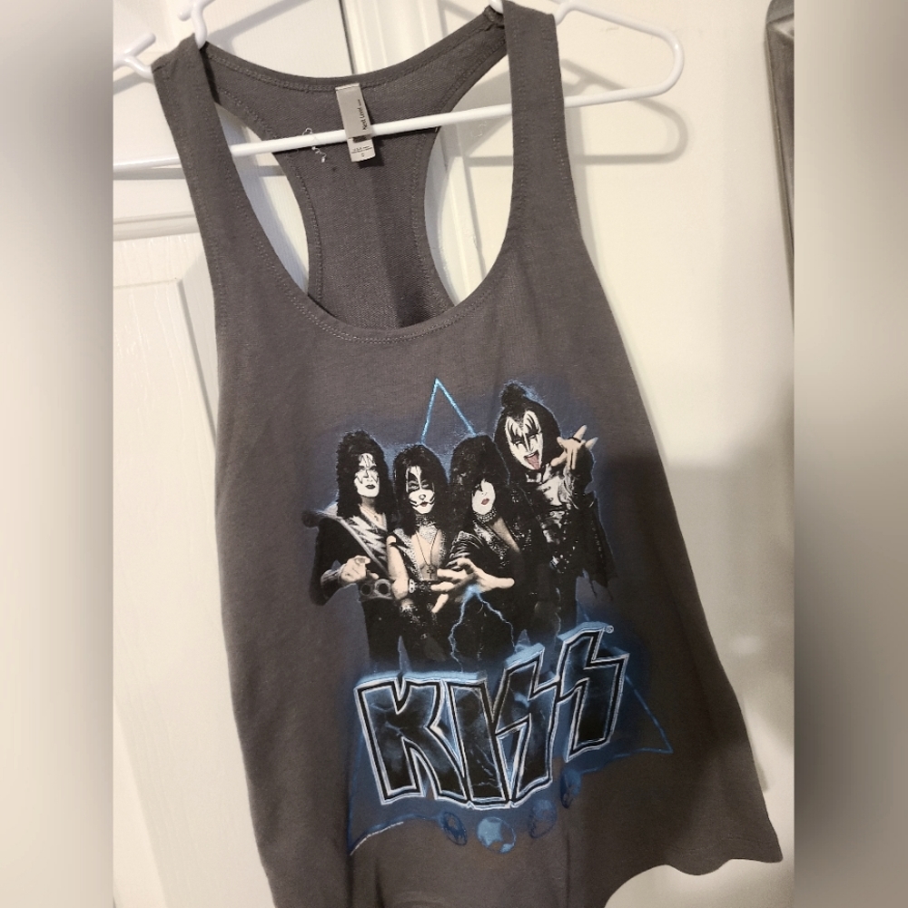 Kiss tank small